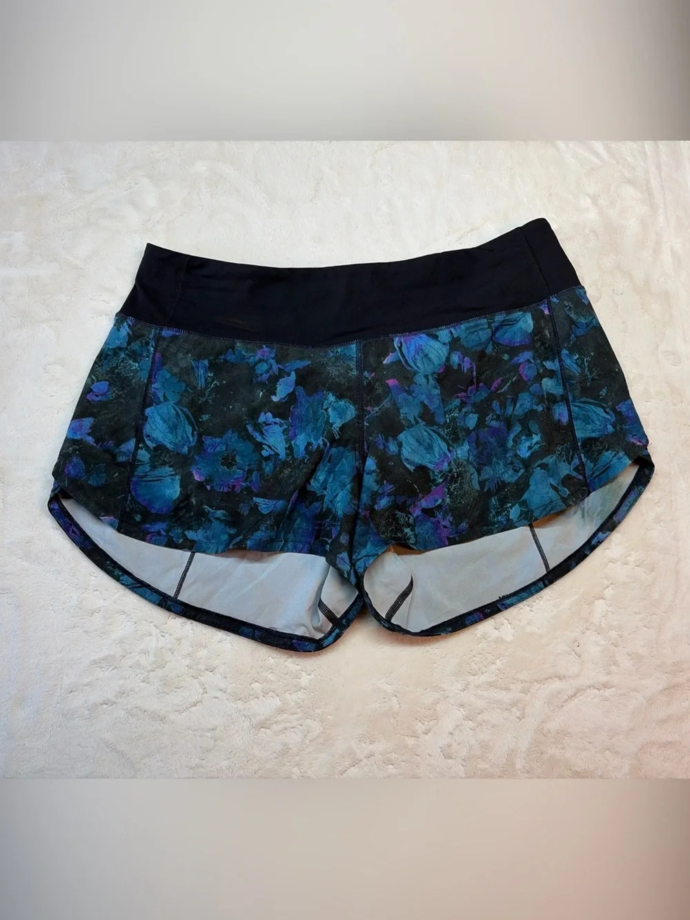 Lululemon Women Speed Up Shorts Updated Floral Shift Blue/Black With Line Sz 8